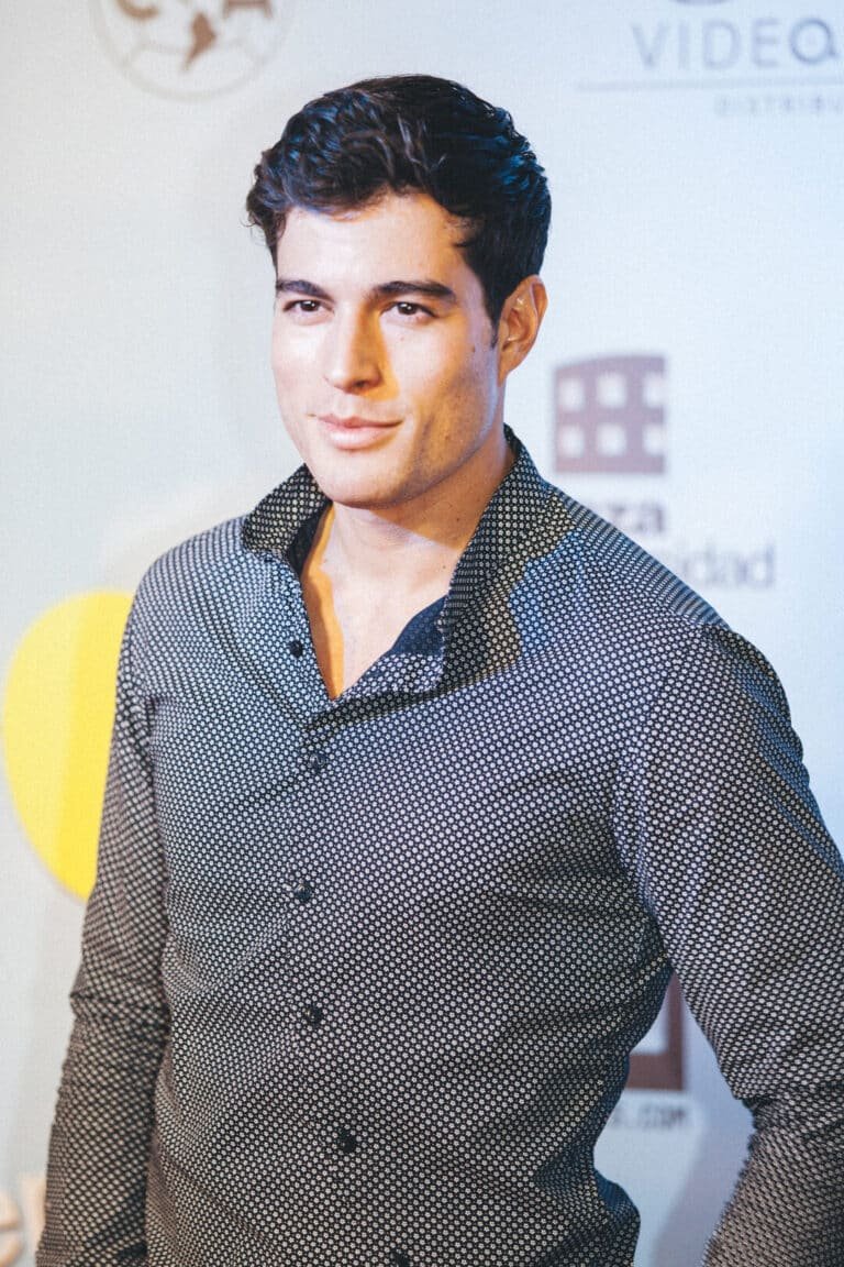 danilo-carrera-de-futbolista-a-actor-de-novelas