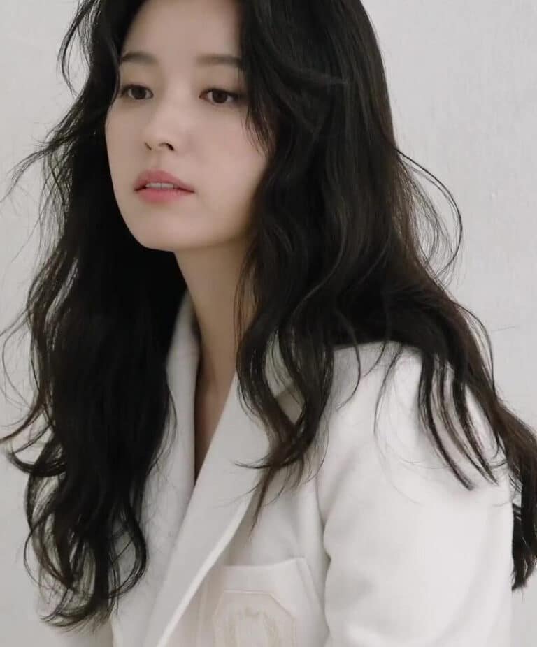 han-hyo-joo-belleza-natural-y-mejores-peliculas