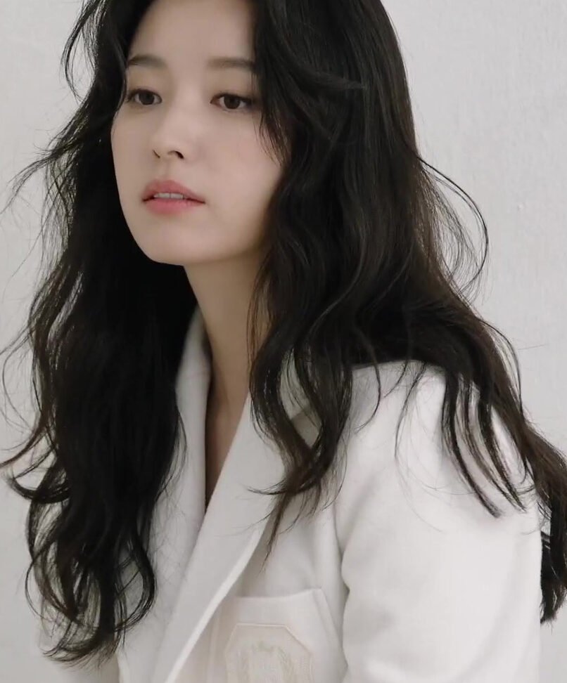 han-hyo-joo-belleza-natural-y-mejores-peliculas